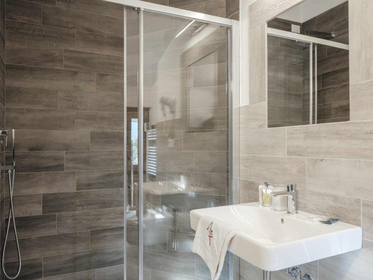 Hotel Garni Alta Valle Vione ภายนอก รูปภาพ