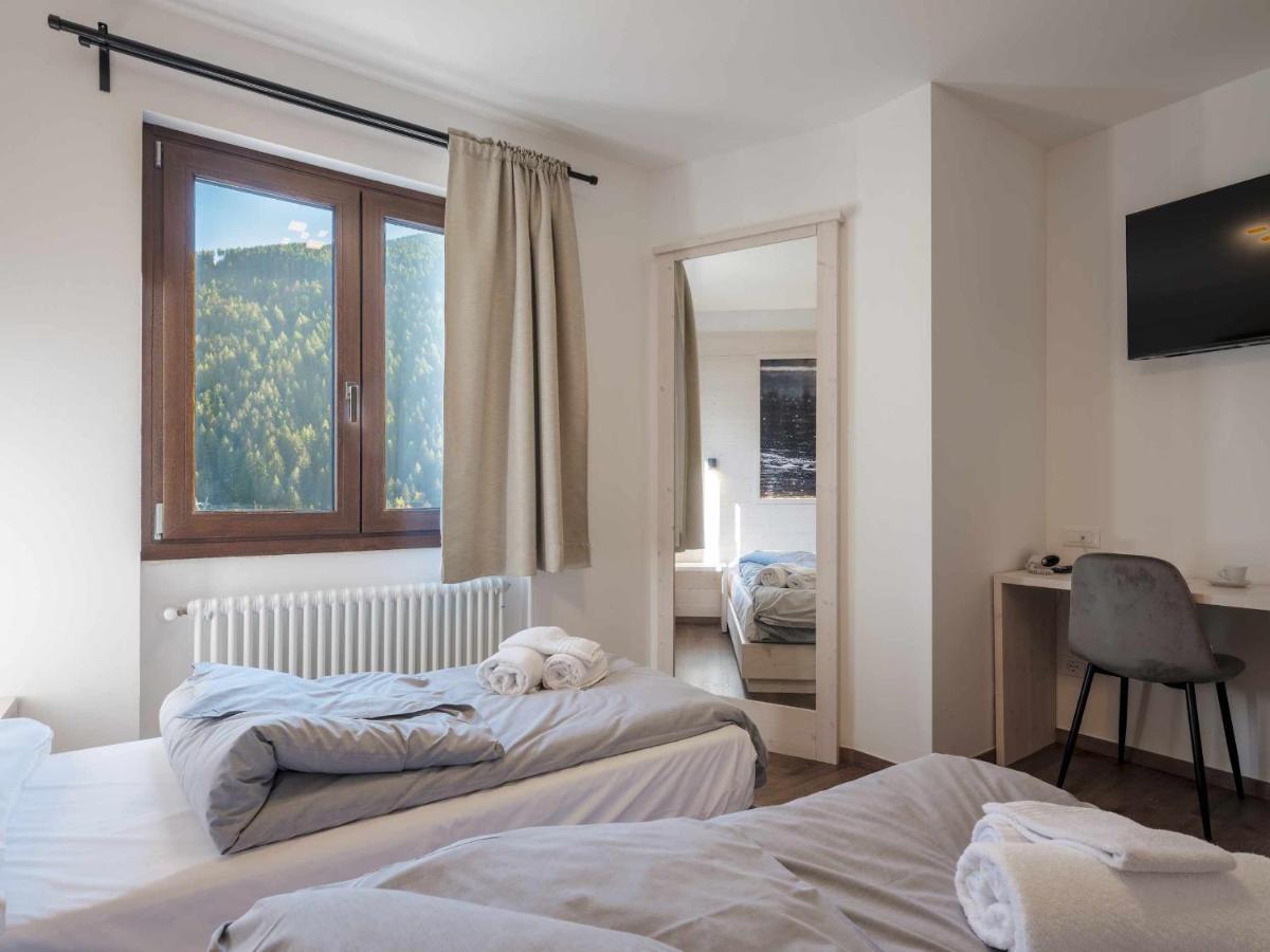 Hotel Garni Alta Valle Vione ภายนอก รูปภาพ