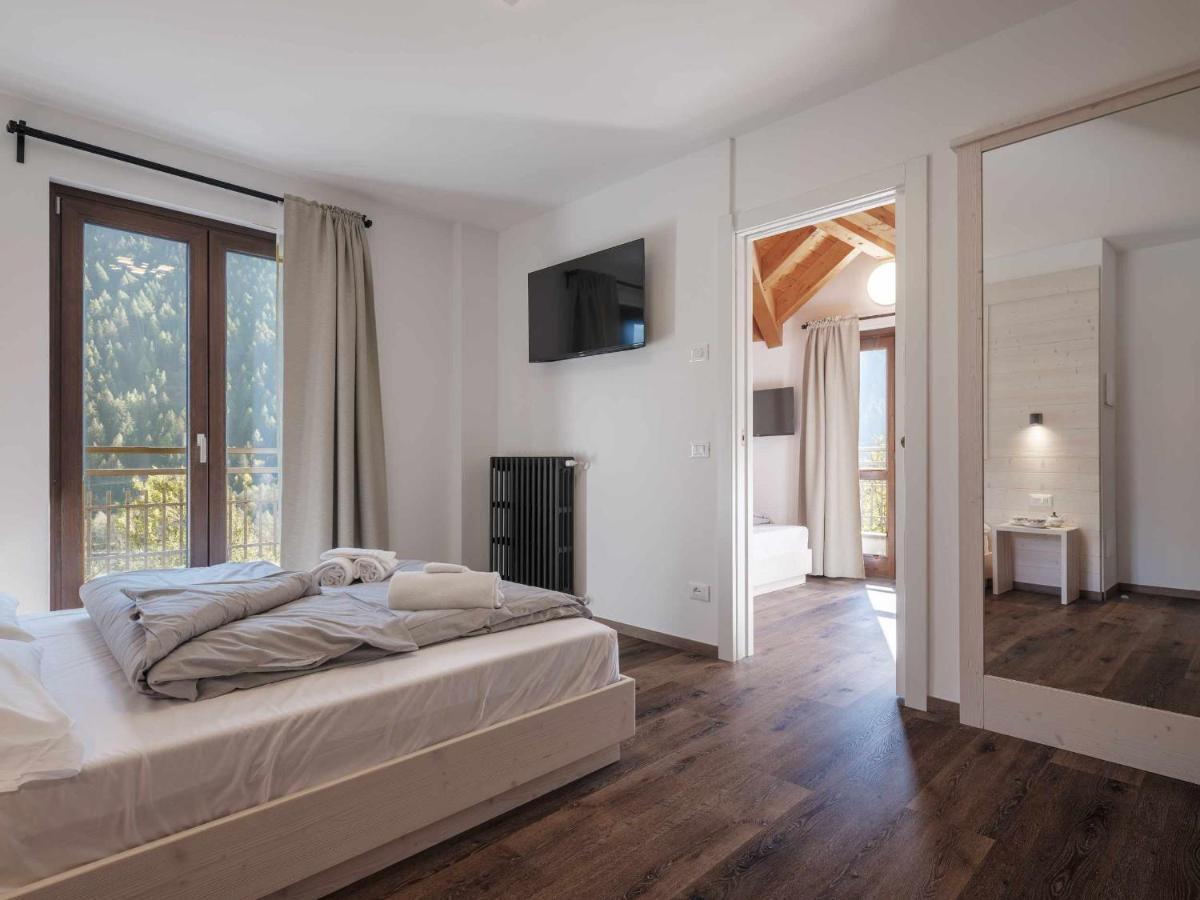Hotel Garni Alta Valle Vione ภายนอก รูปภาพ