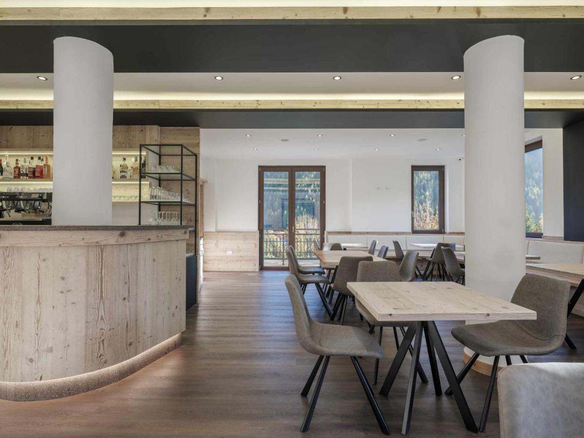 Hotel Garni Alta Valle Vione ภายนอก รูปภาพ